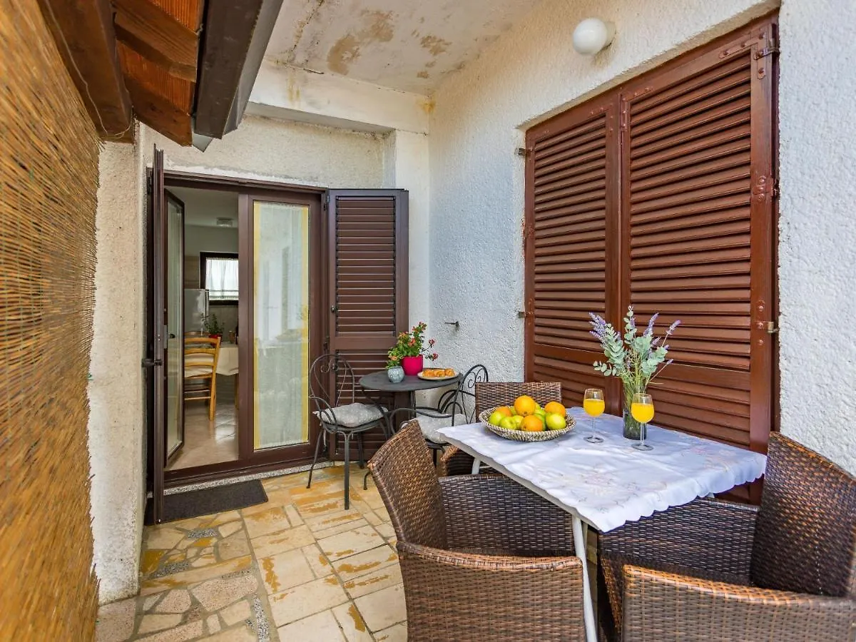 Apartment Tireli - Prc143 By Interhome Poreč